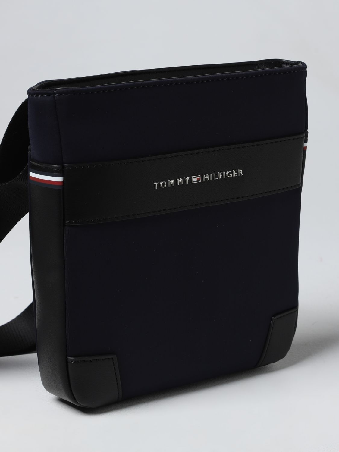 TOMMY shoulder bag for man - Blue | Tommy Hilfiger shoulder bag AM0AM10571 online GIGLIO.COM