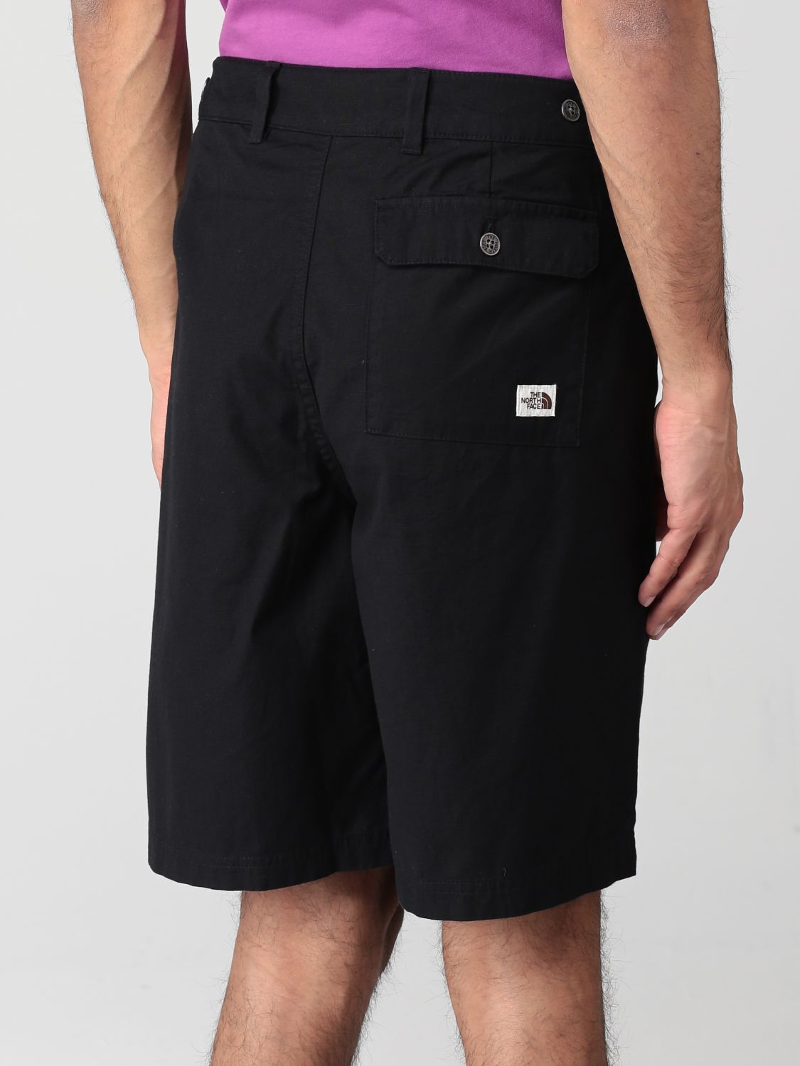 THE NORTH FACE: short for man - Black | The North Face short NF0A4SZZ ...