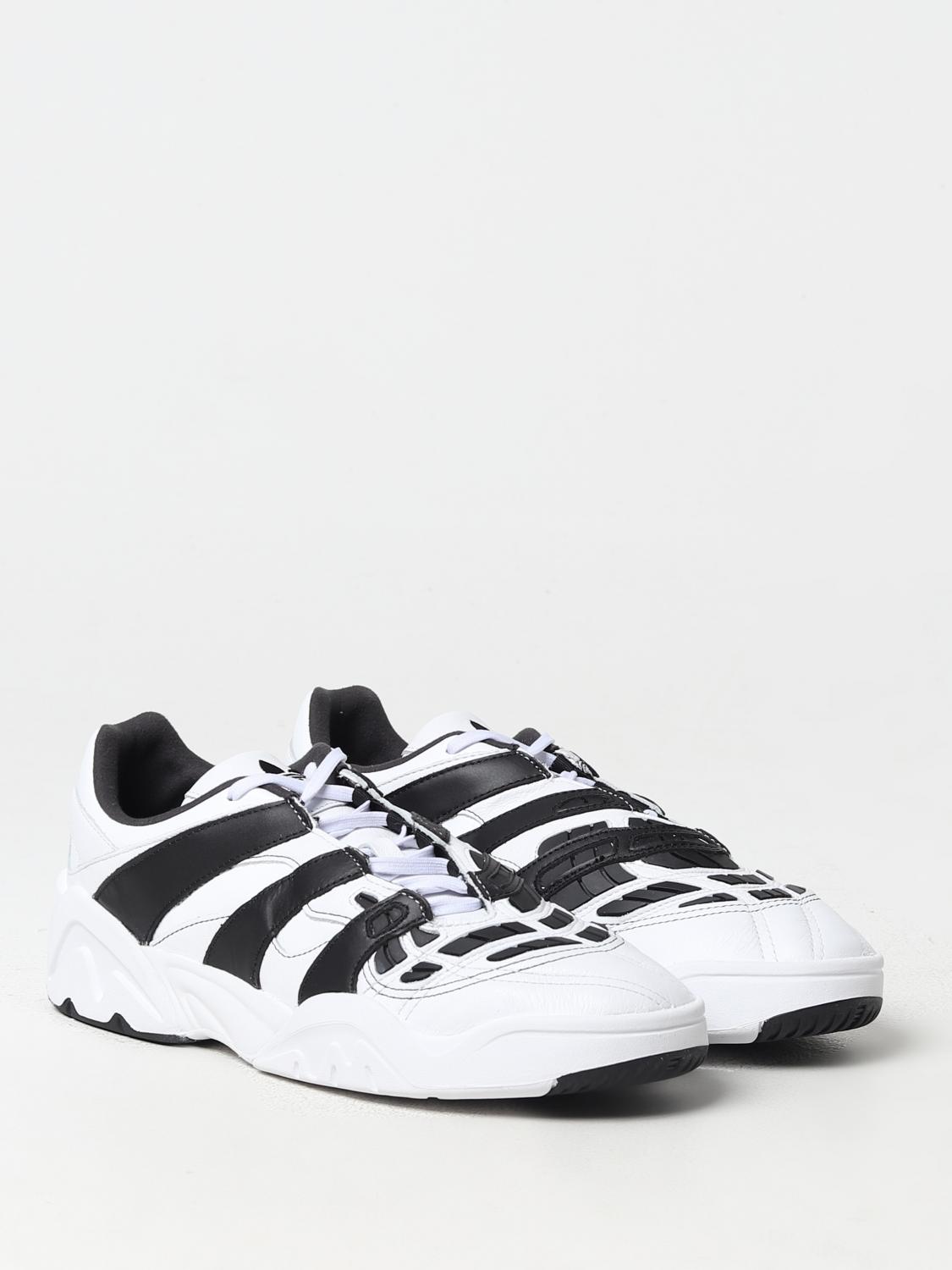 ADIDAS ORIGINALS: Baskets homme - Blanc  Baskets Adidas Originals ID2103  en ligne sur