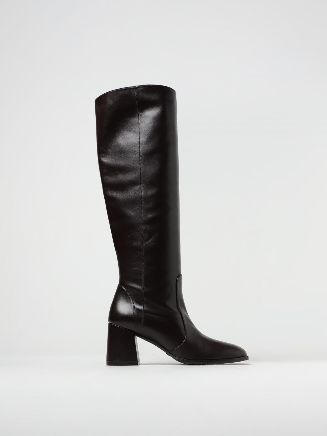 Stuart Weitzman Boots  Woman In Brown