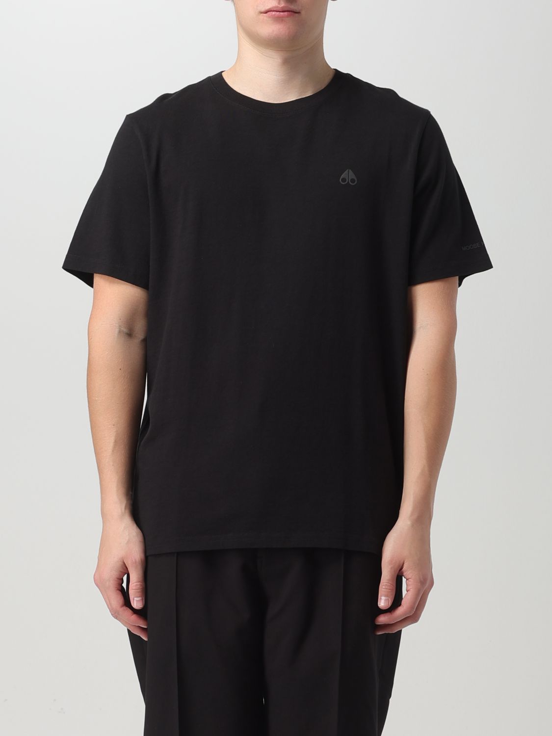 Moose Knuckles T-shirt  Men Color Black