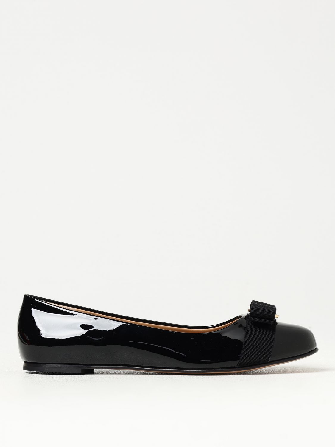 Shop Ferragamo Ballet Flats  Woman Color Black In Schwarz