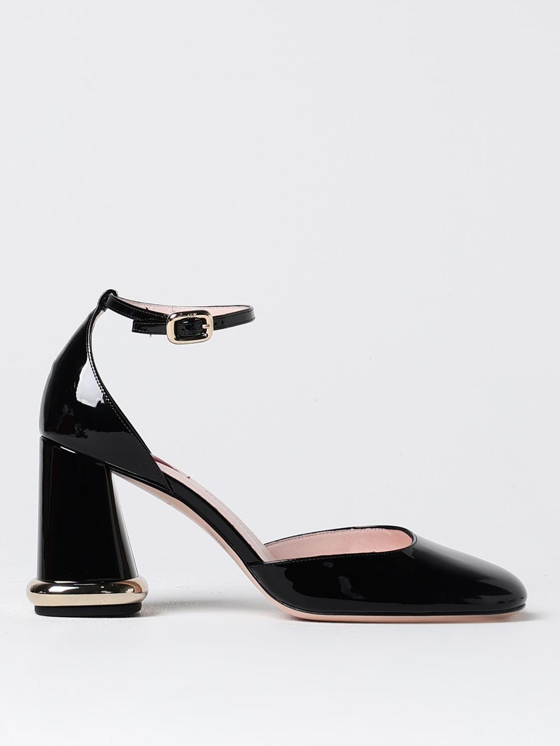 Roger Vivier Roundytoe Ankle Strap Dec 85 In Black