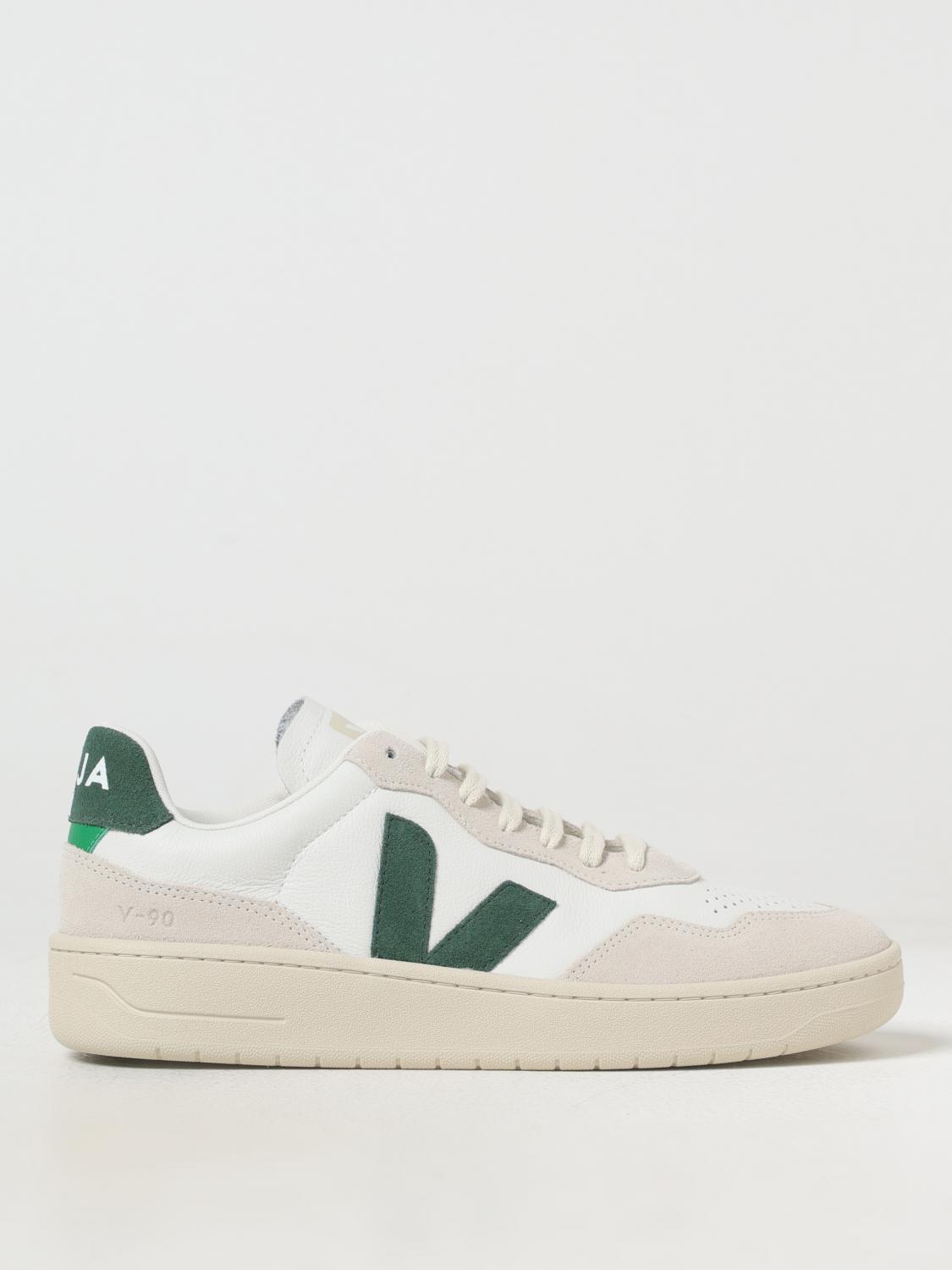 Veja V-90 Sneaker In White