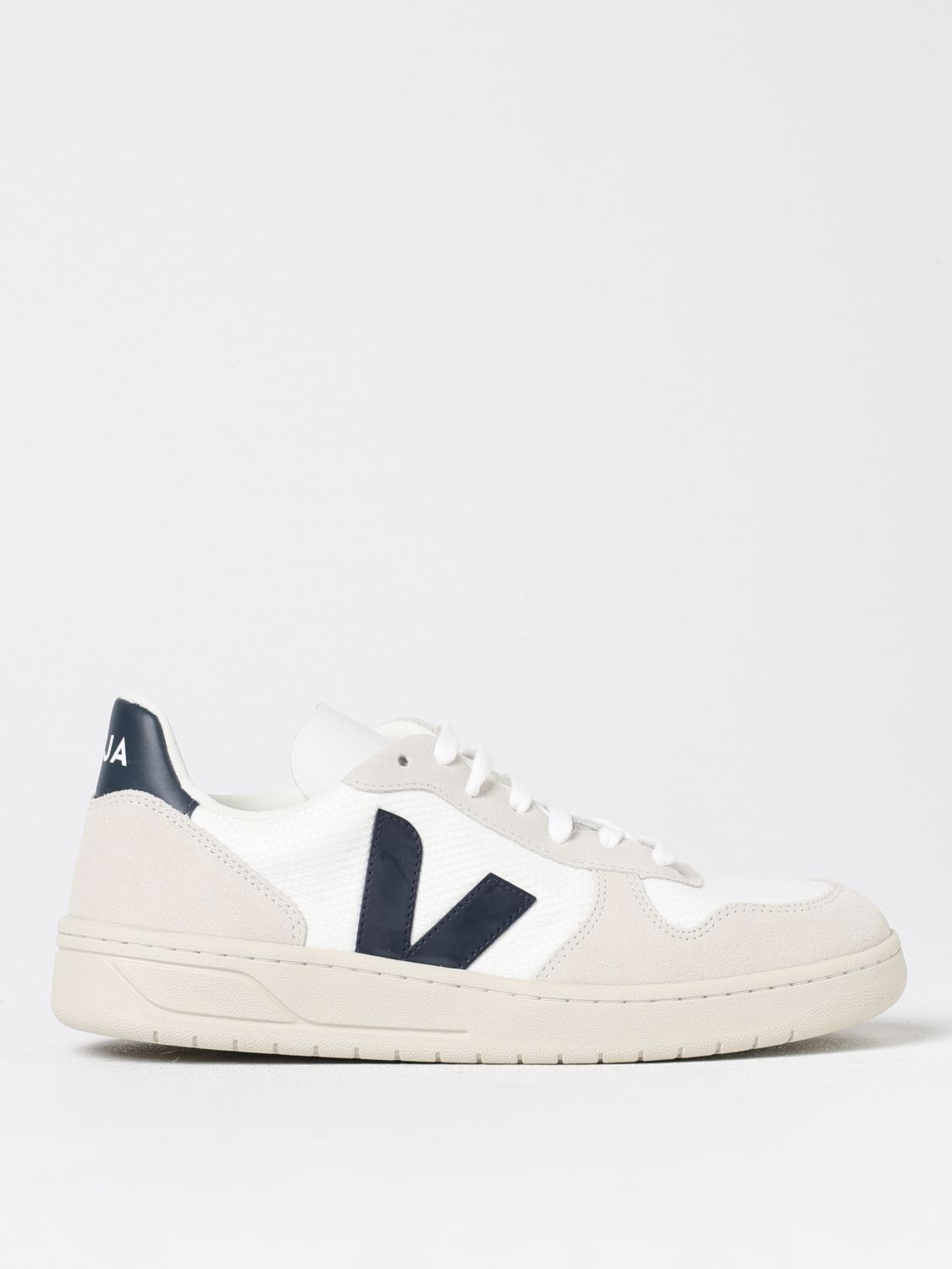 Shop Veja Sneakers  Men Color White In Weiss