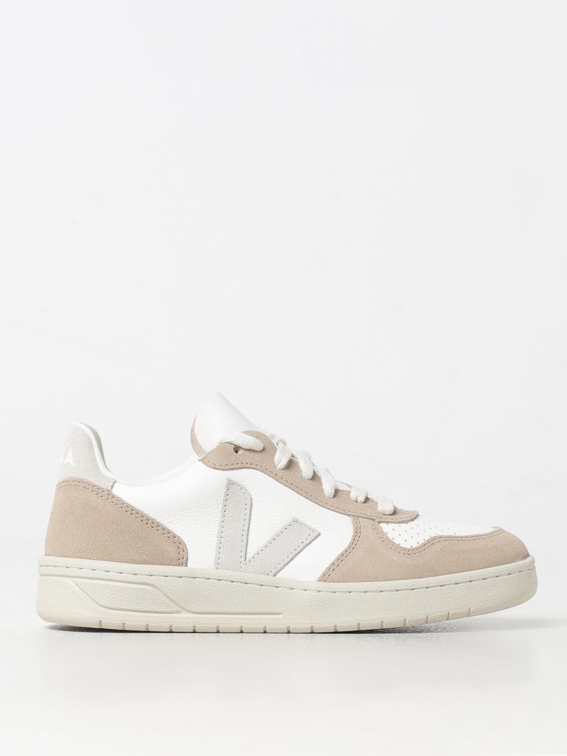 Veja V-10 Panelled Lace-up Sneakers In Weiss
