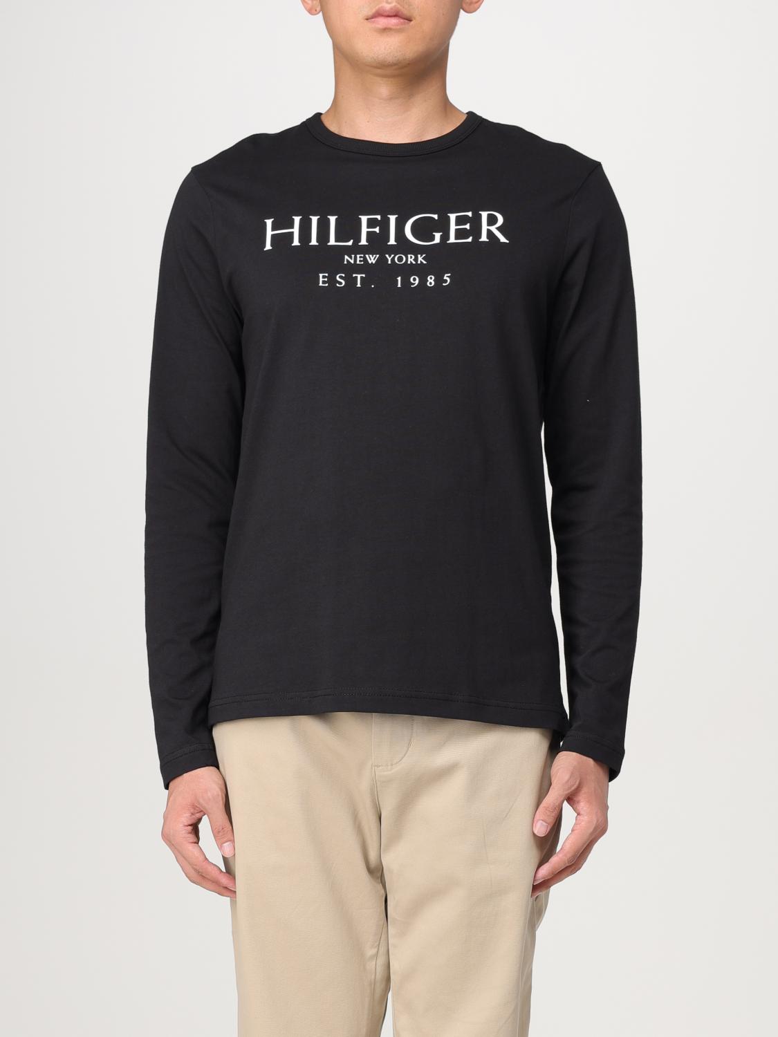 Shop Tommy Hilfiger T-shirt  Men Color Black In Schwarz