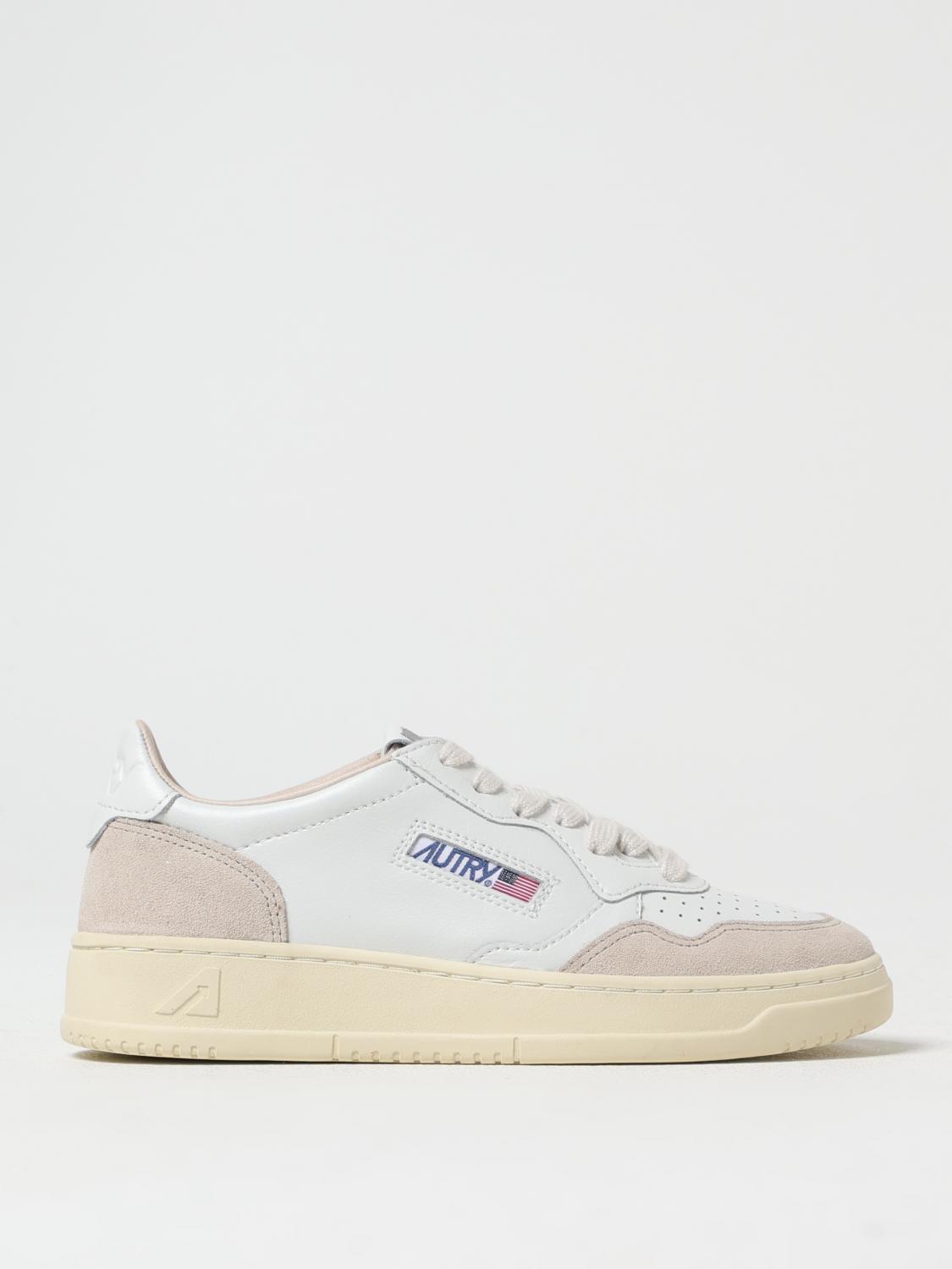 Autry Medalist Low Woman Sneakers In White