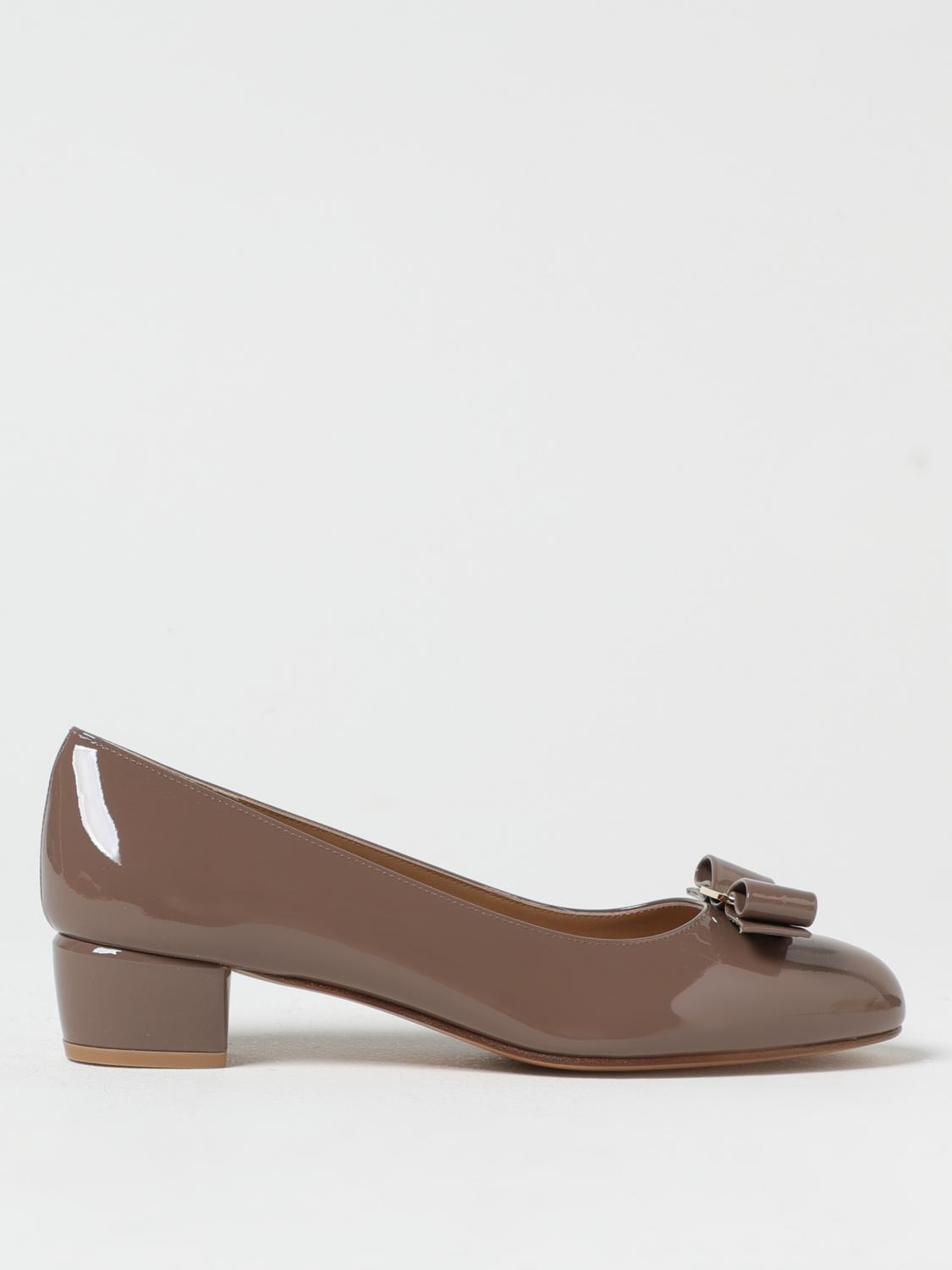 Ferragamo Vara Bow Patent Leather Pumps In Dark