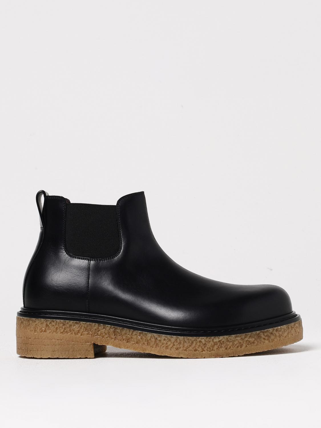 Bottega Veneta Sophisticated Leather Ankle Boots For Men In Black