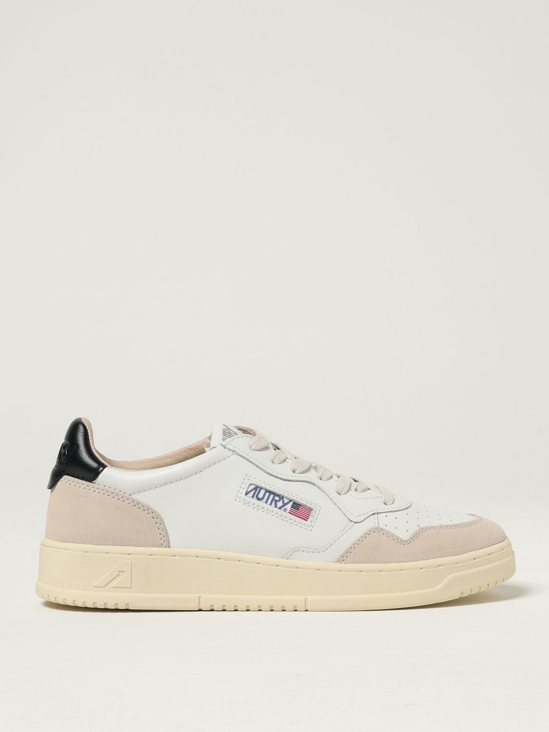 Autry Leather And Suede Medalist Low Sneakers In Neutral