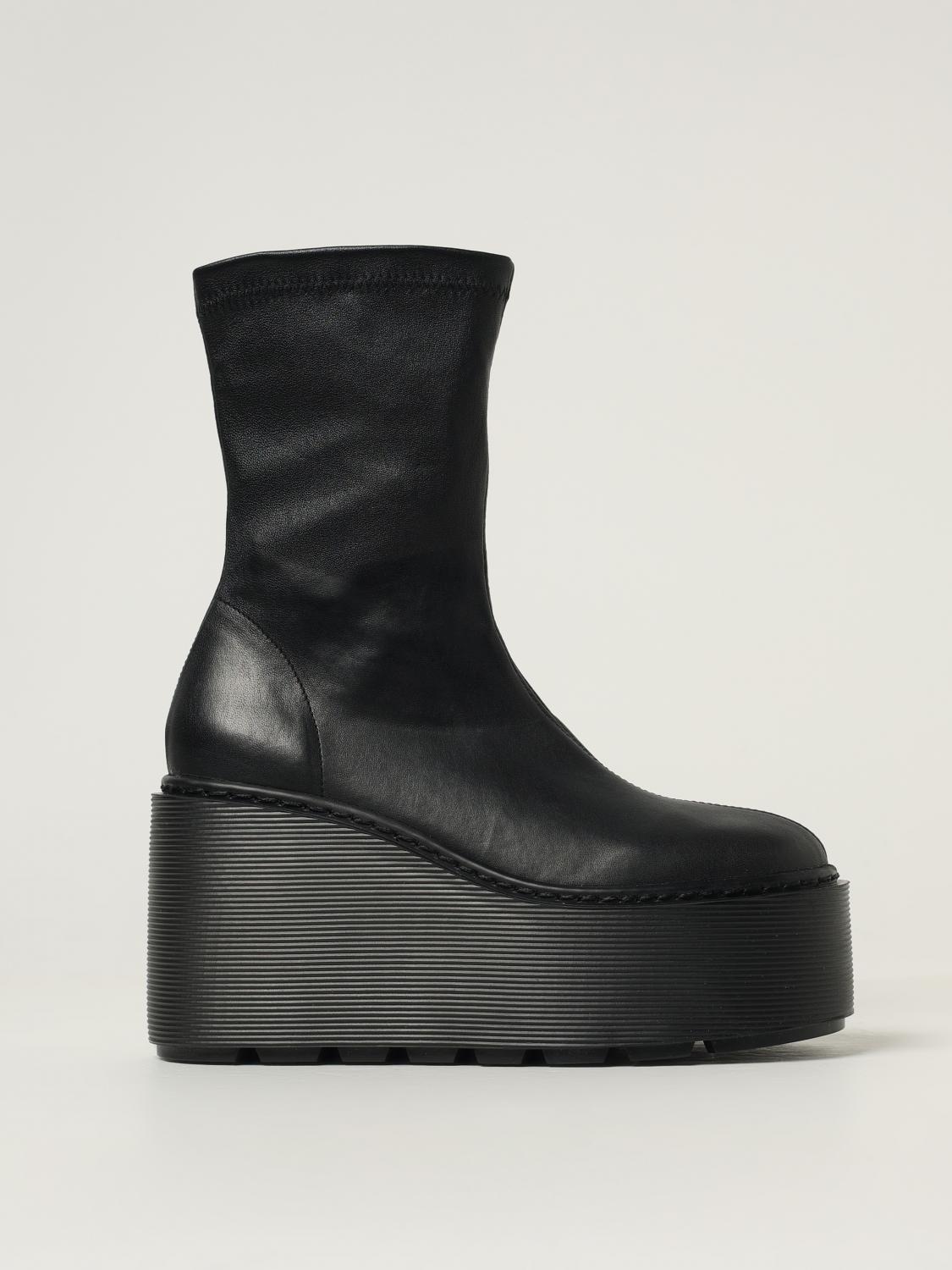 Vic Matie Donna Platform Boots In Black