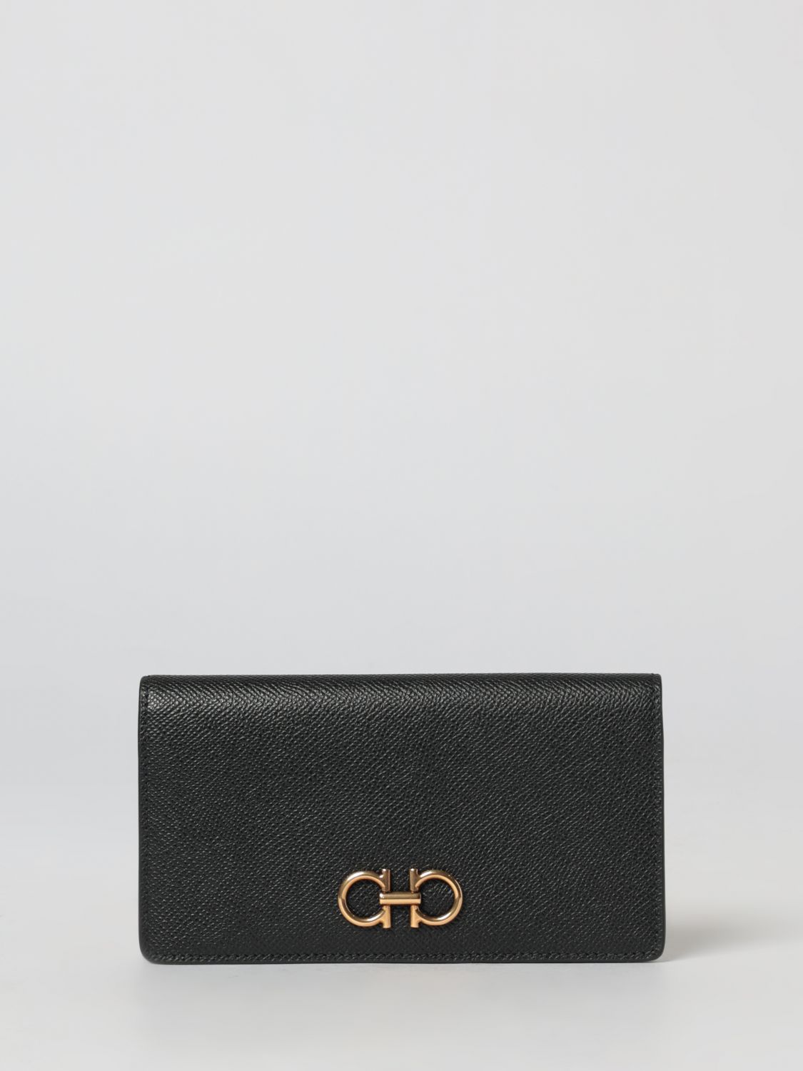 Ferragamo Gancini Grained Leather Wallet In Black