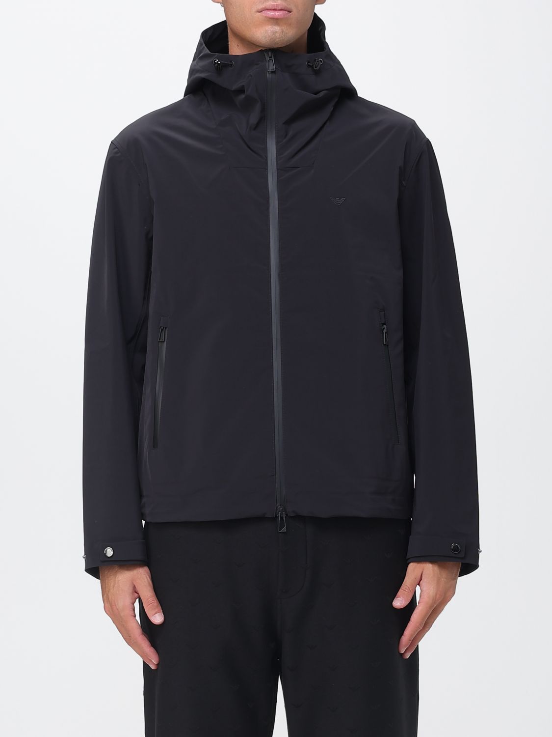 EMPORIO ARMANI Giacca a vento con cappuccio Essential in tessuto tecnico