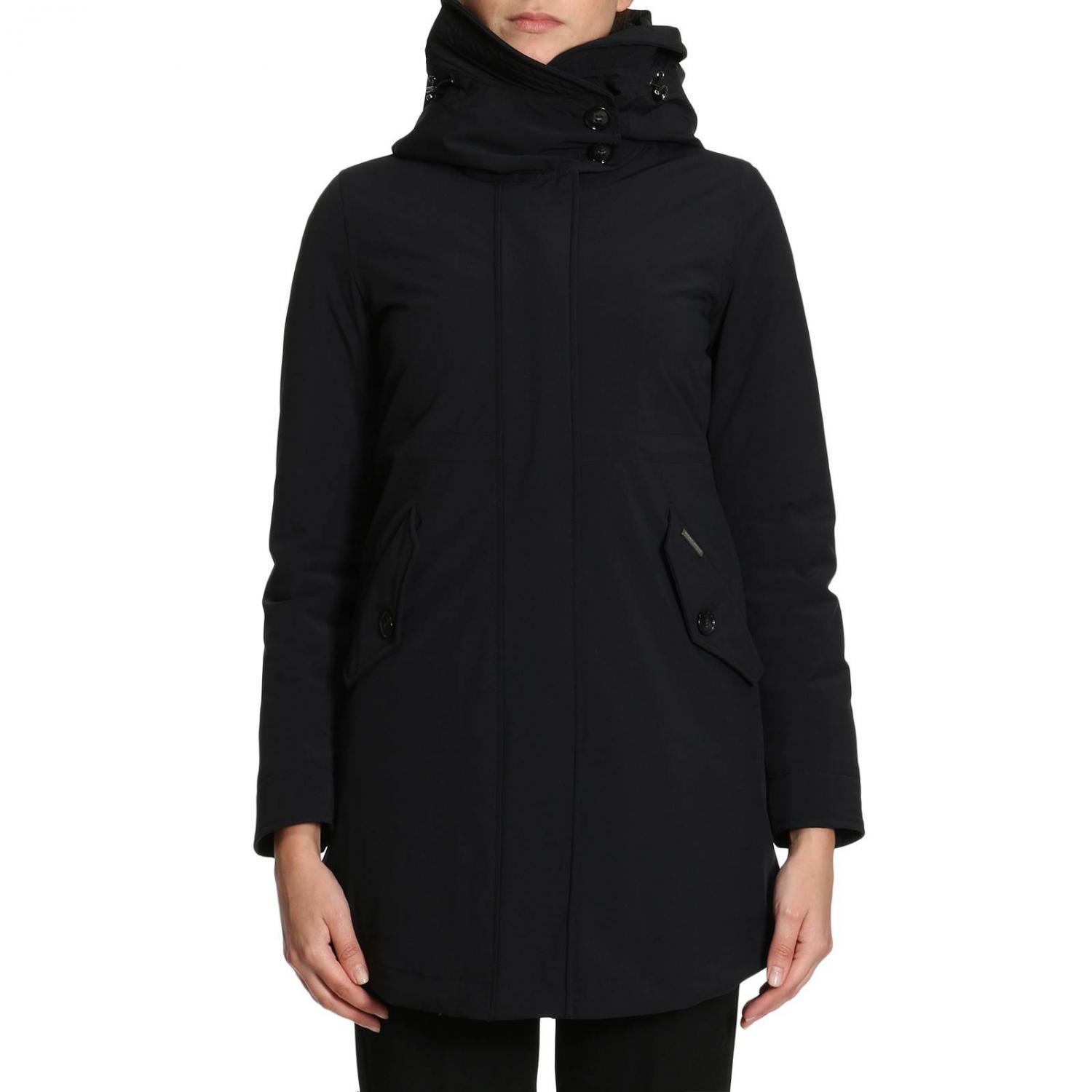 Woolrich Outlet Parka Eskimo in nylon stretch con cappuccio removibile