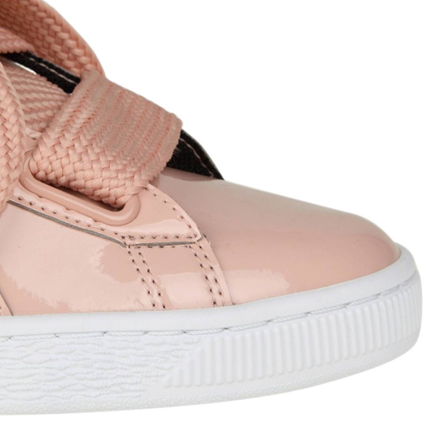 pink puma shoes outfit