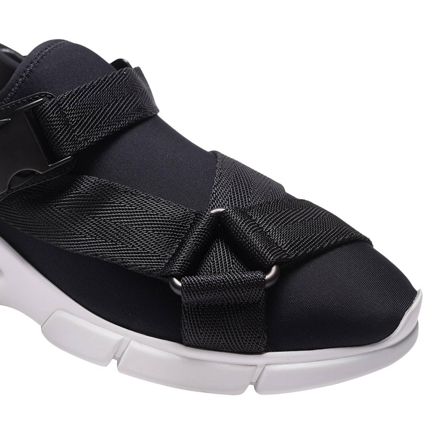 chaussure prada blanche