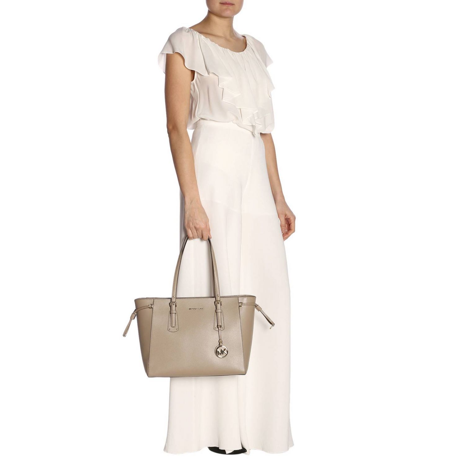 michael kors voyager tote medium