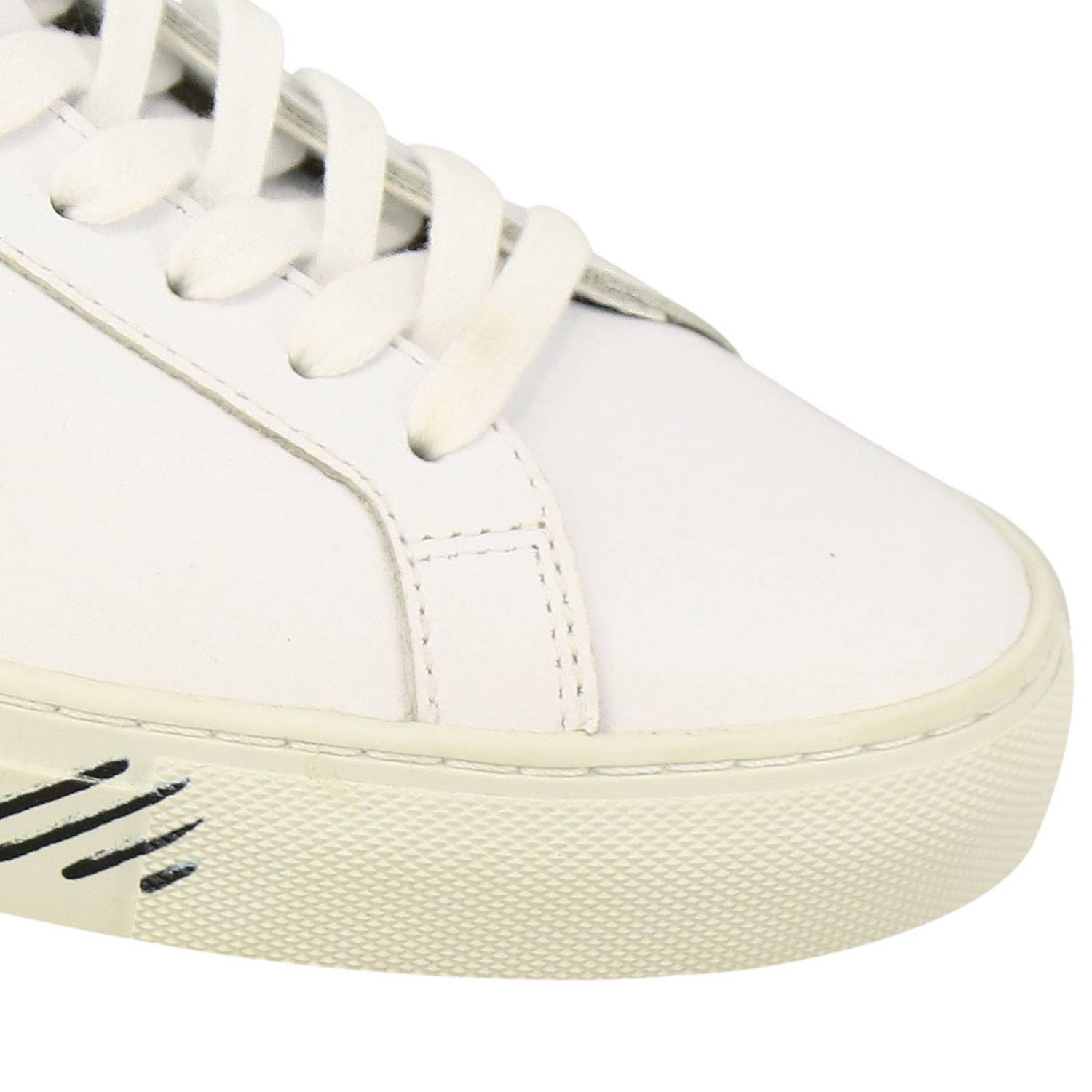 dt shoes