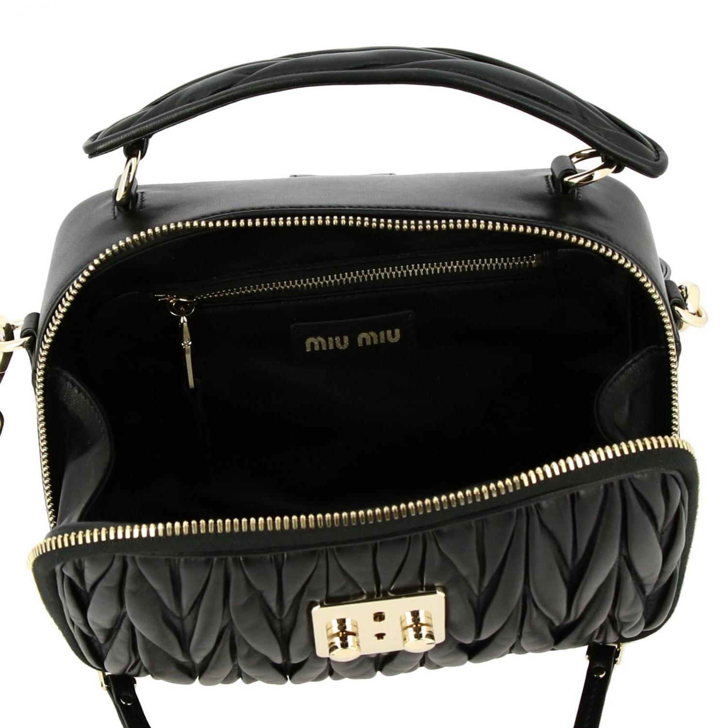 matelassé leather shoulder bag miu miu