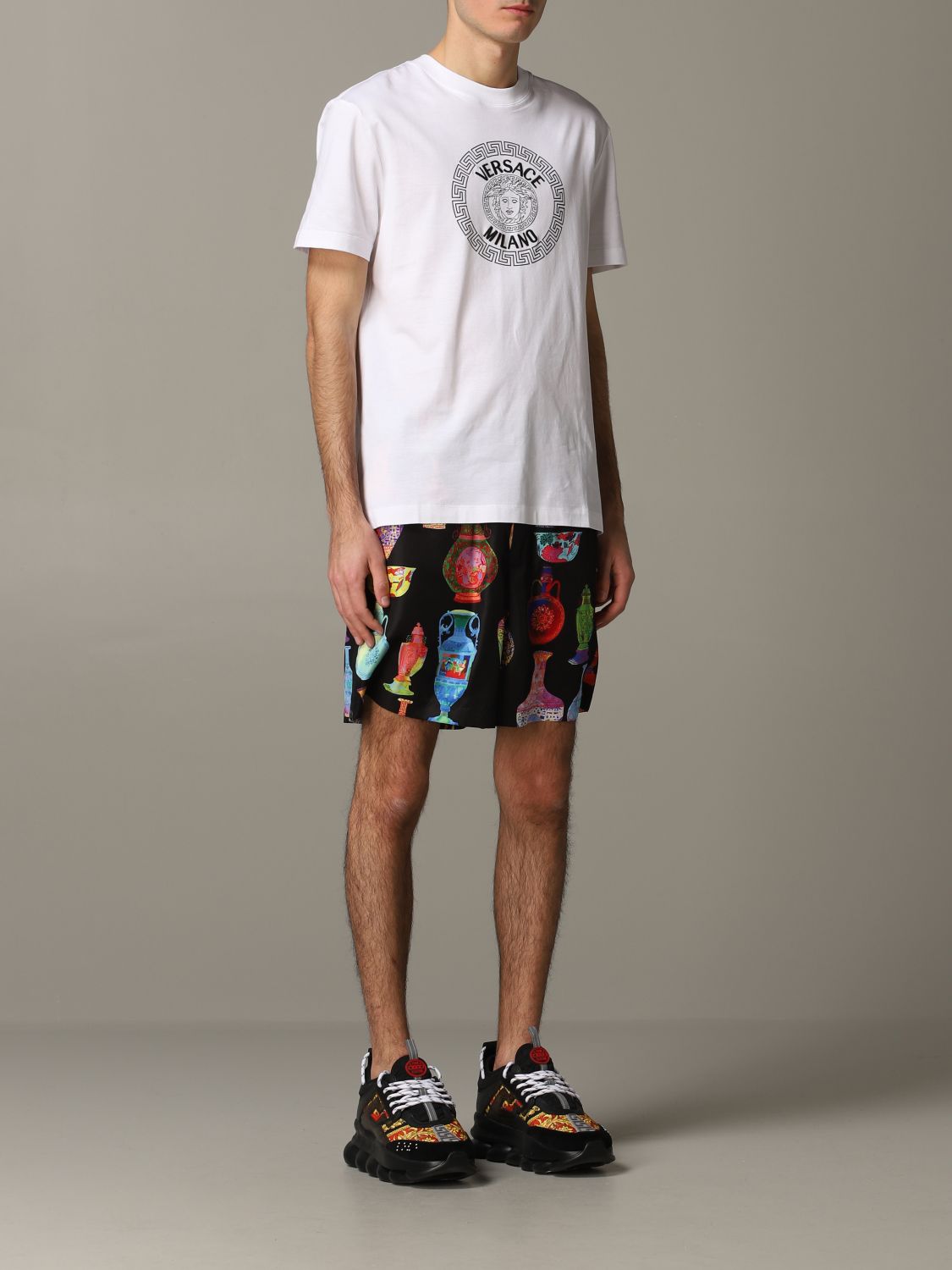 versace shorts and t shirt