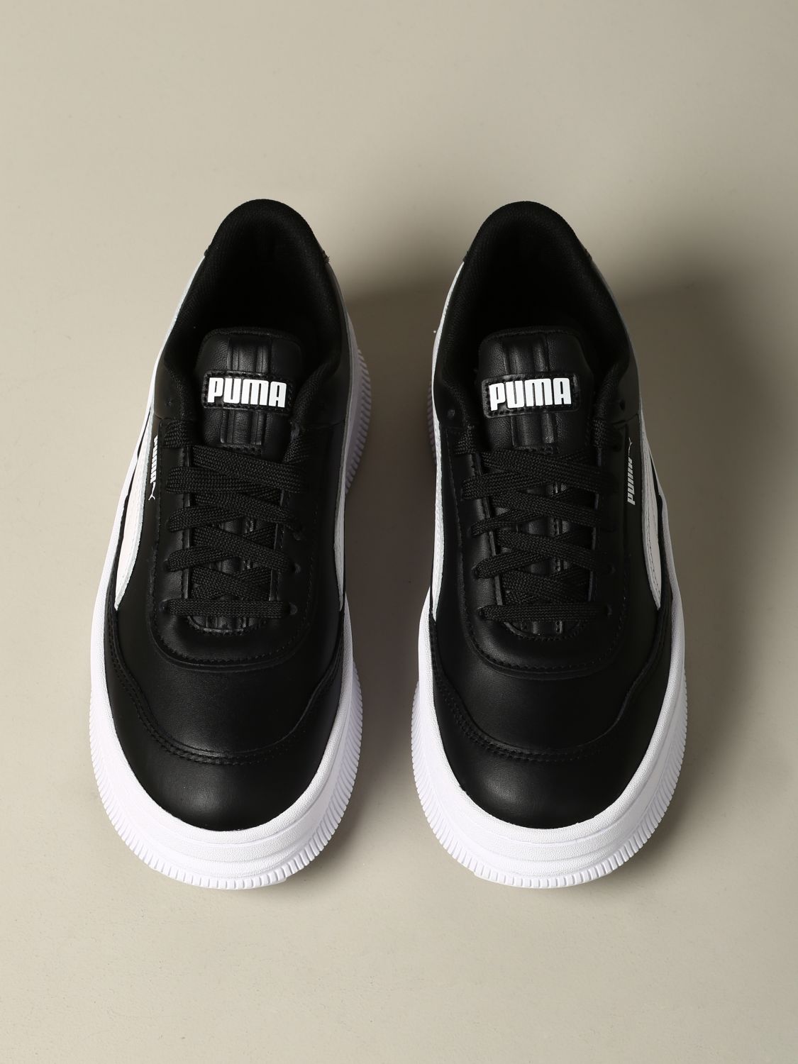 leather puma sneakers