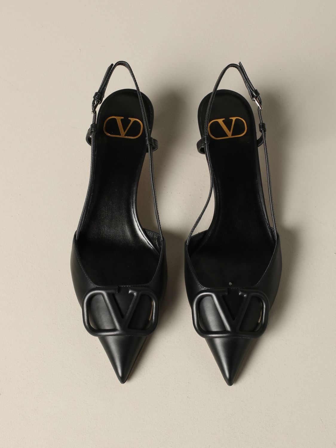 Valentino Garavani Outlet: court shoes for women - Black | Valentino ...