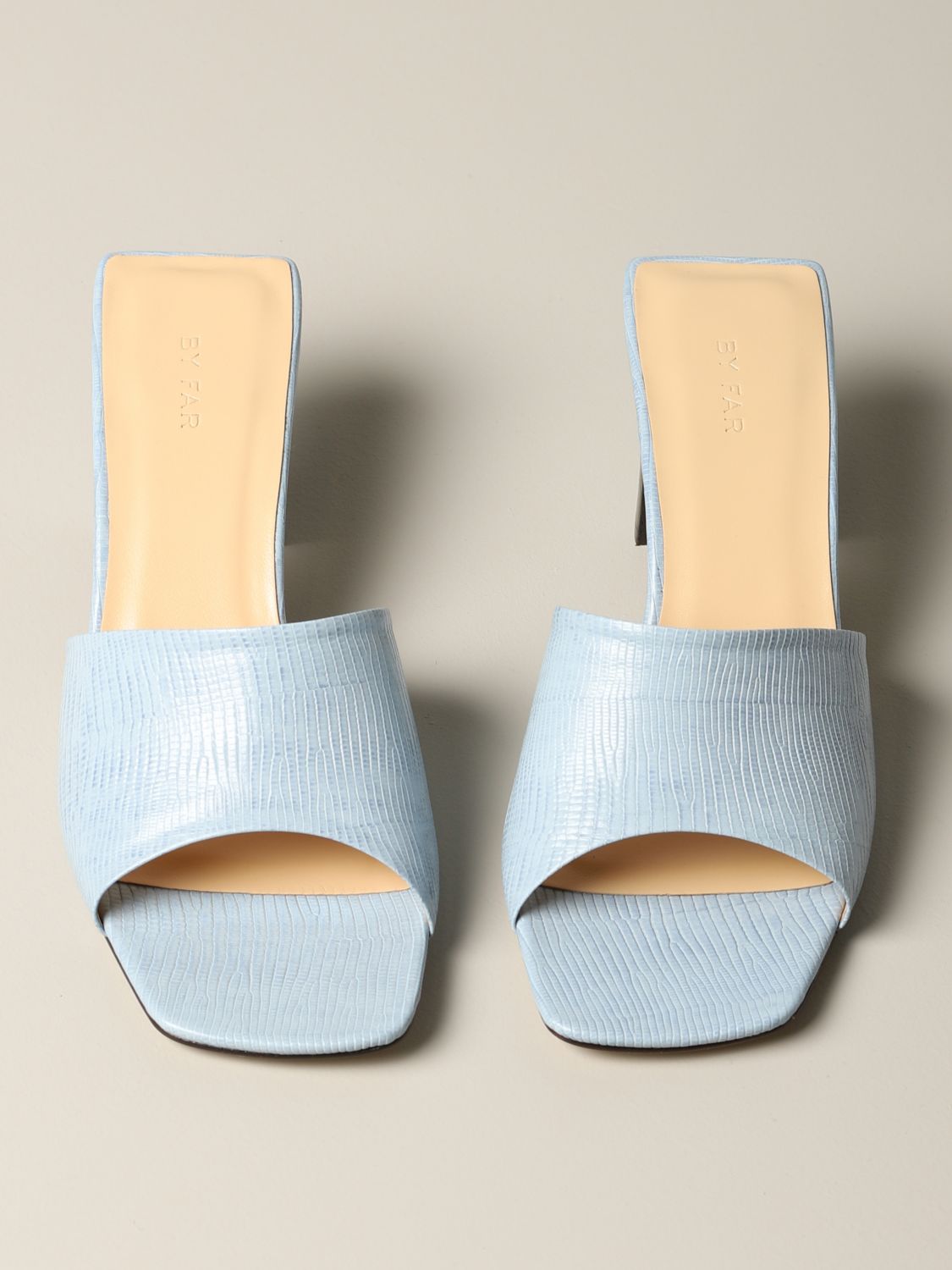 Sandalen mit Absatz By Far: By Far Sandale aus strukturiertem Leder hellblau 3