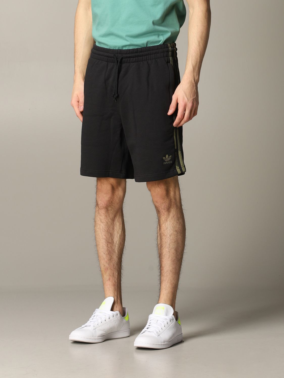 jogger shorts adidas