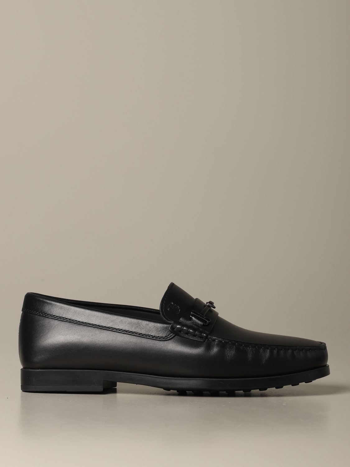 tod's black leather loafers