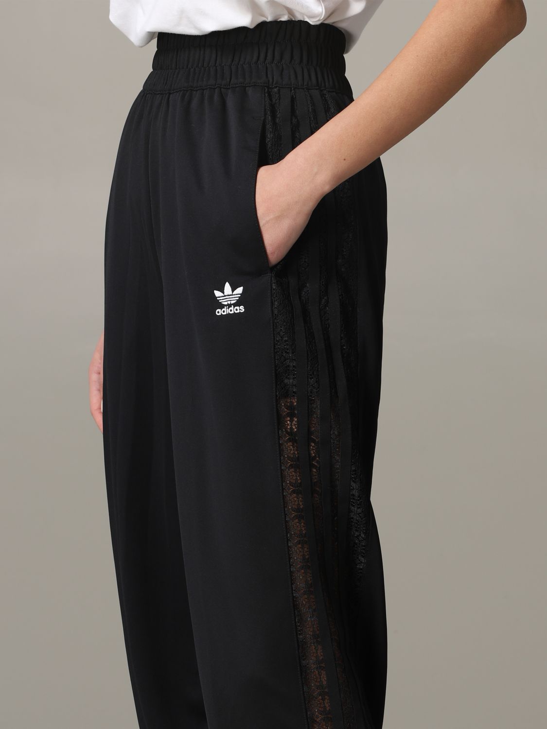 Pantalone Adidas Originals: Pantalone jogging Adidas Originals con bande in pizzo nero 5