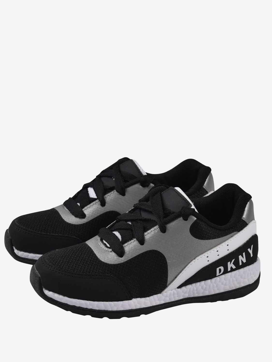 dkny black tennis shoes