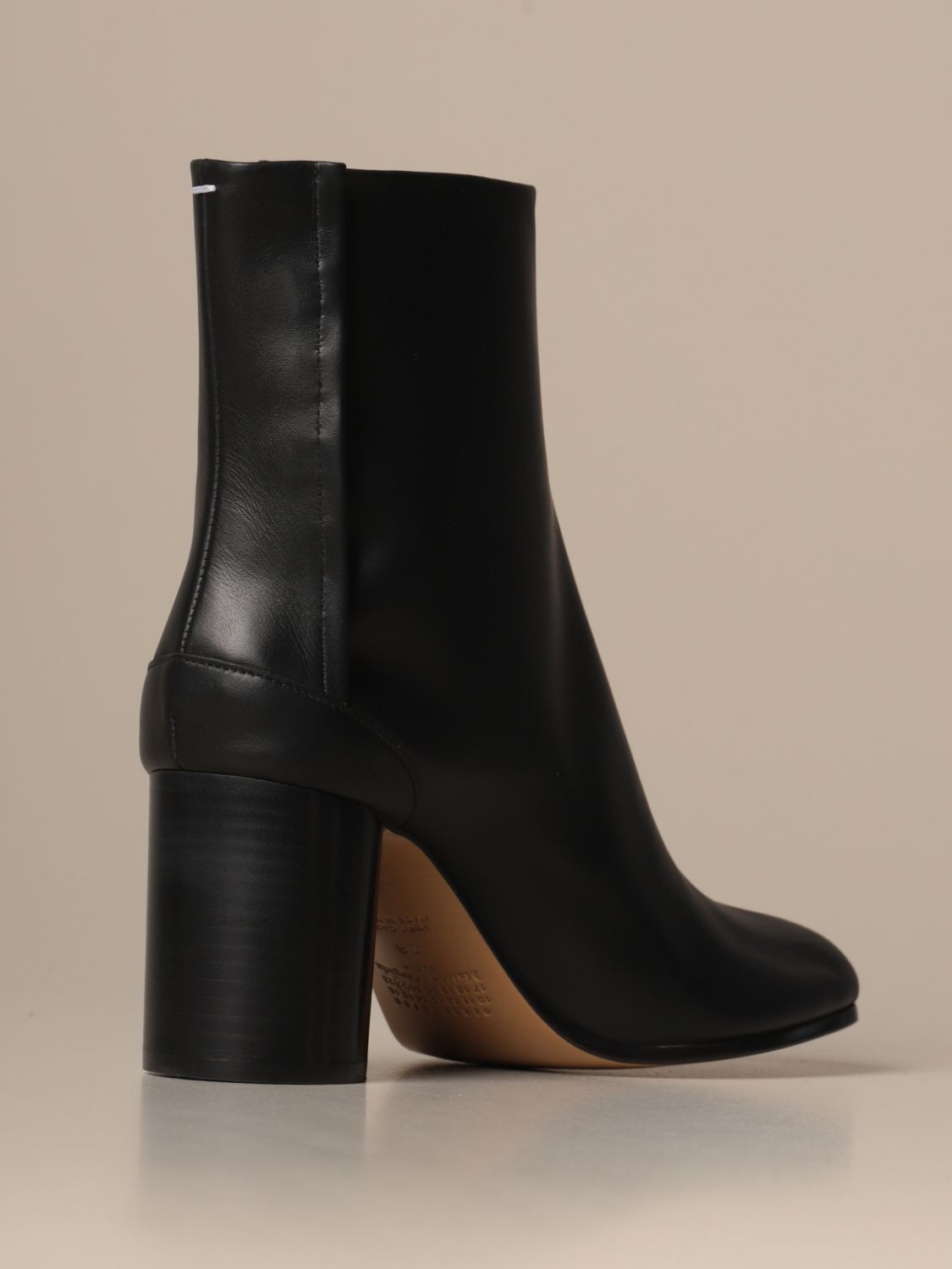 MAISON MARGIELA: Tabi split leather ankle boot | Flat Booties Maison