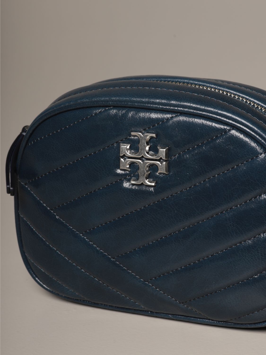 tory burch pouch