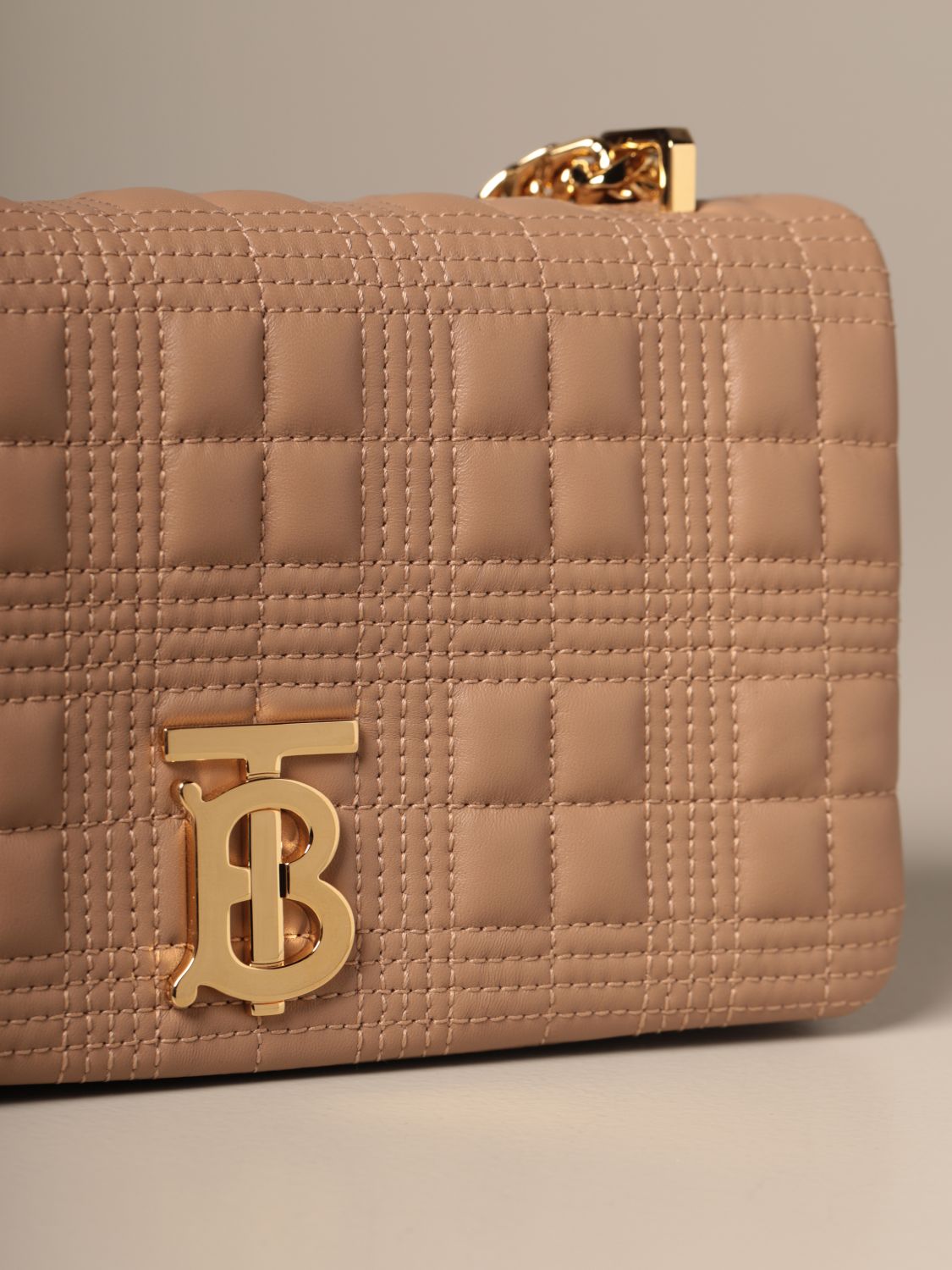 Cross body bags Burberry - Quilted Lola bag in pink - 8023889