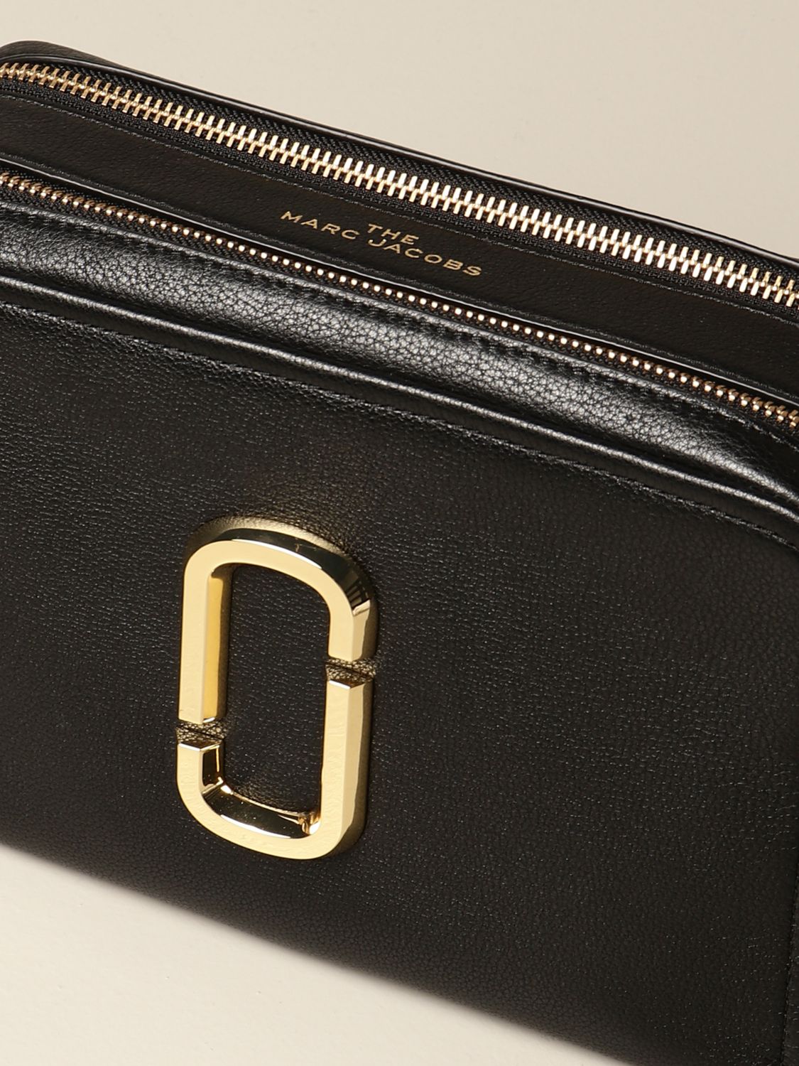The softshot leather handbag Marc Jacobs Black in Leather - 33069369