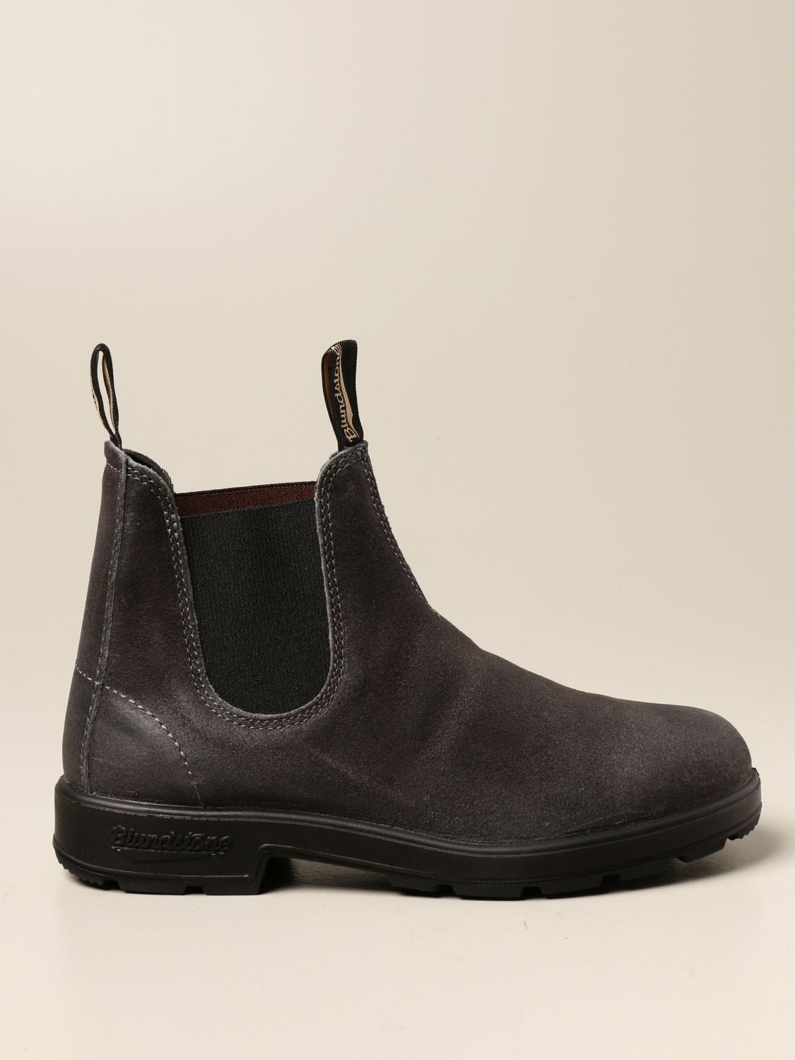 grey blundstones