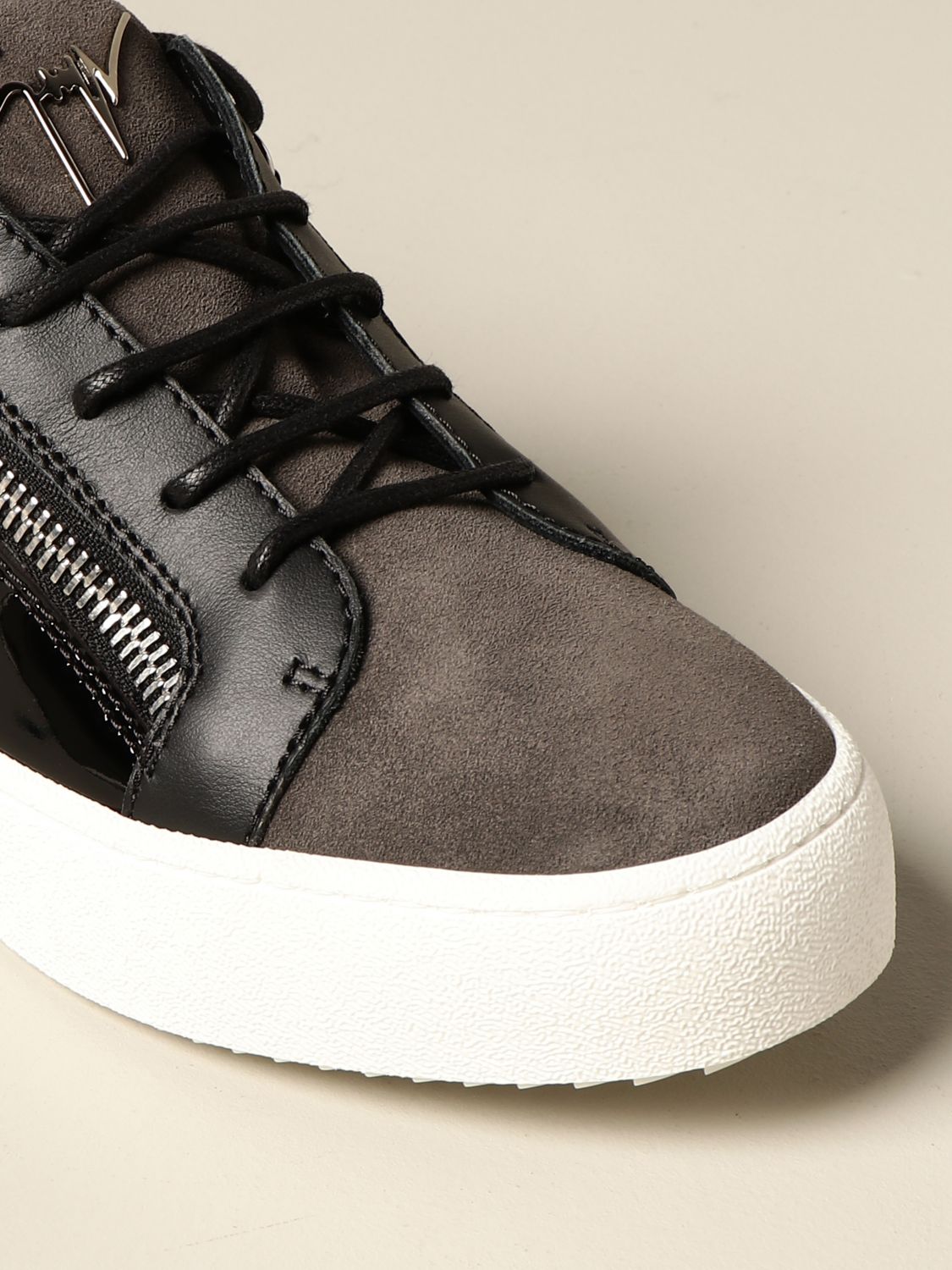 GIUSEPPE ZANOTTI DESIGN: sneakers in patent leather | Sneakers Giuseppe Design Men Grey | Sneakers Zanotti RU00010 GIGLIO.COM