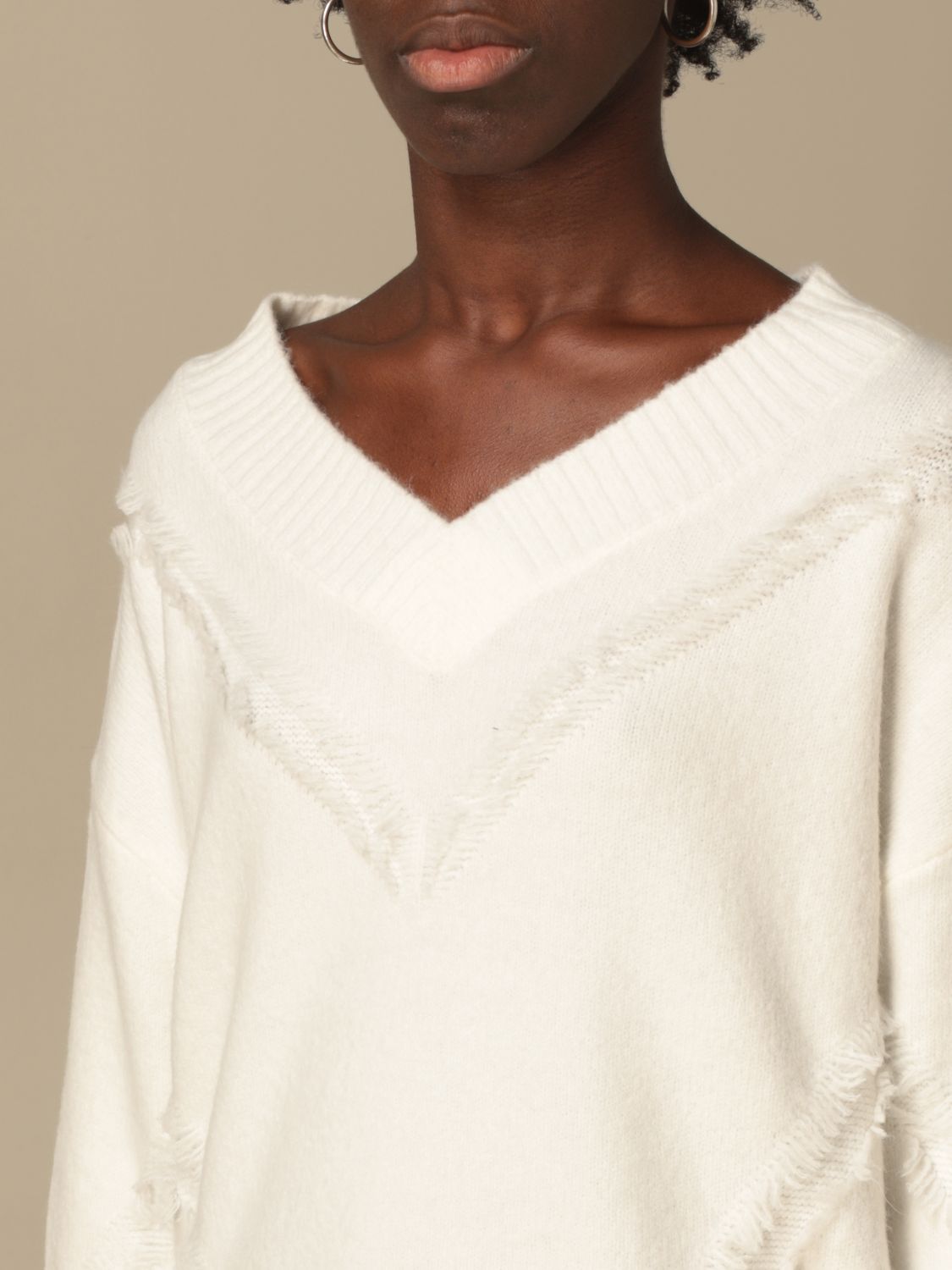 white fluffy v neck jumper