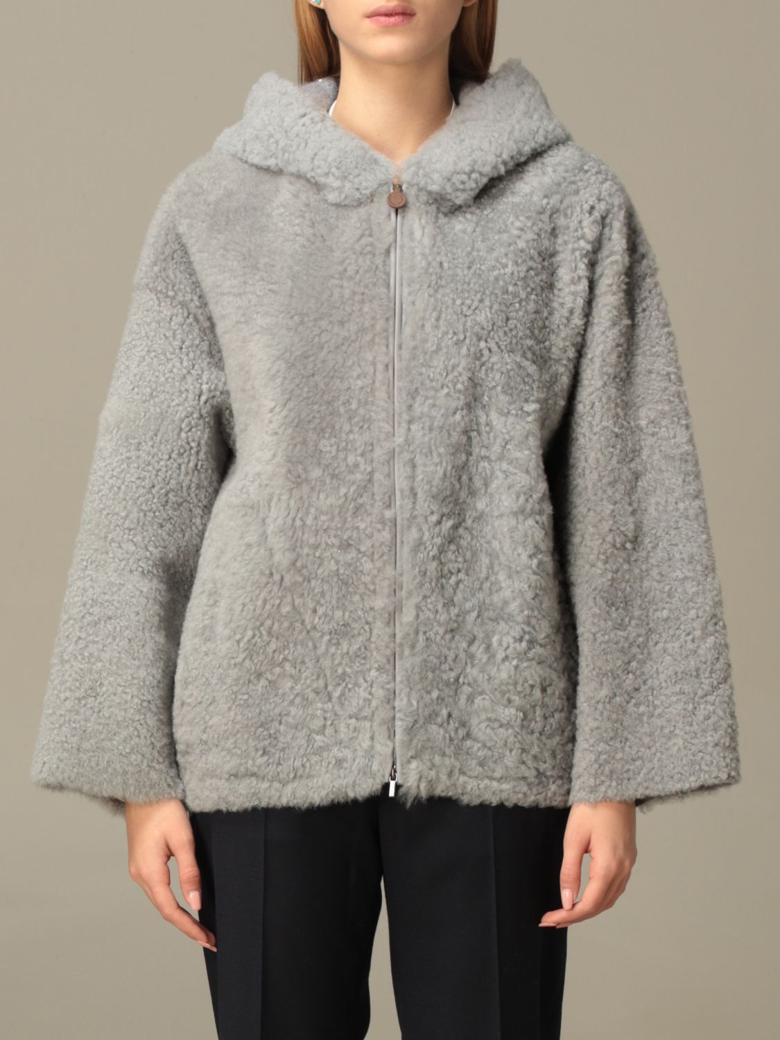 Womens Clothing Coats Fur coats Fabiana Filippi Mink Fur Coat in Grey Grey 