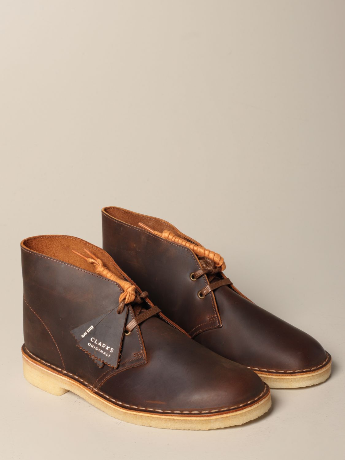 Clarks Outlet: desert boot in vintage effect leather - Brown | Clarks chukka 26155484 online at GIGLIO.COM