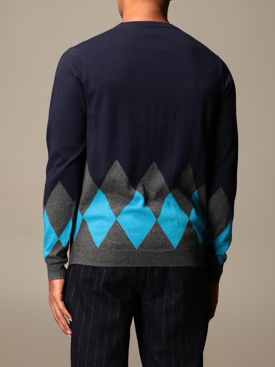 diamond pattern sweater