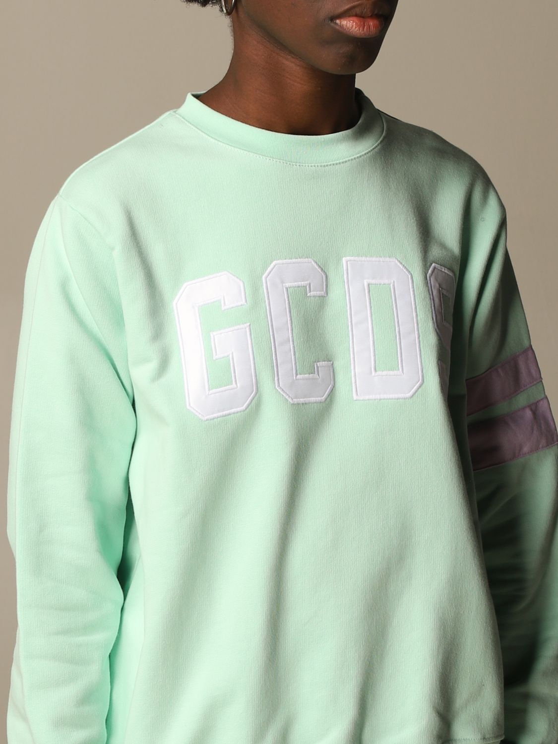 gcds crewneck