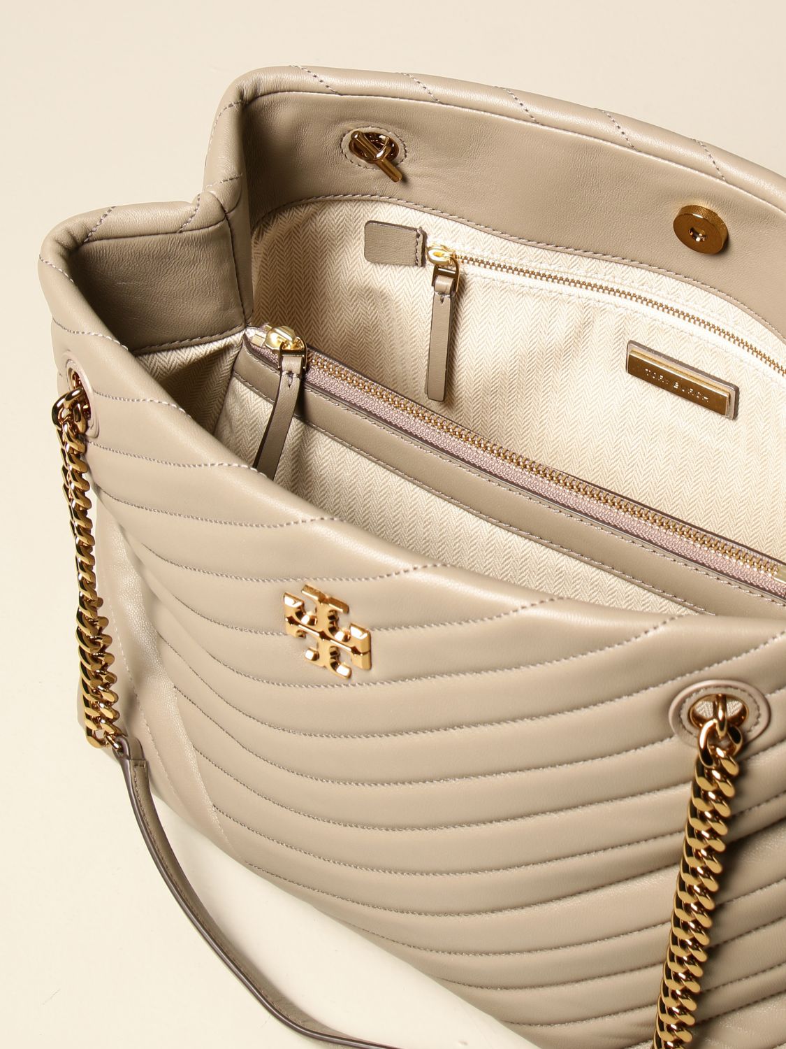 TORY BURCH: Kira bag in quilted leather - Dove Grey | Tory Burch crossbody  bags 56757 online on 