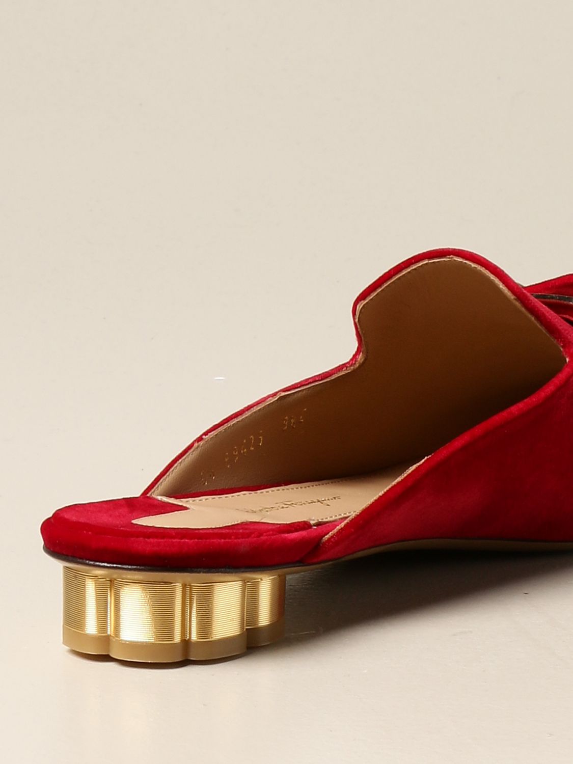Salvatore Ferragamo Outlet: flat sandals for woman - Red | Salvatore