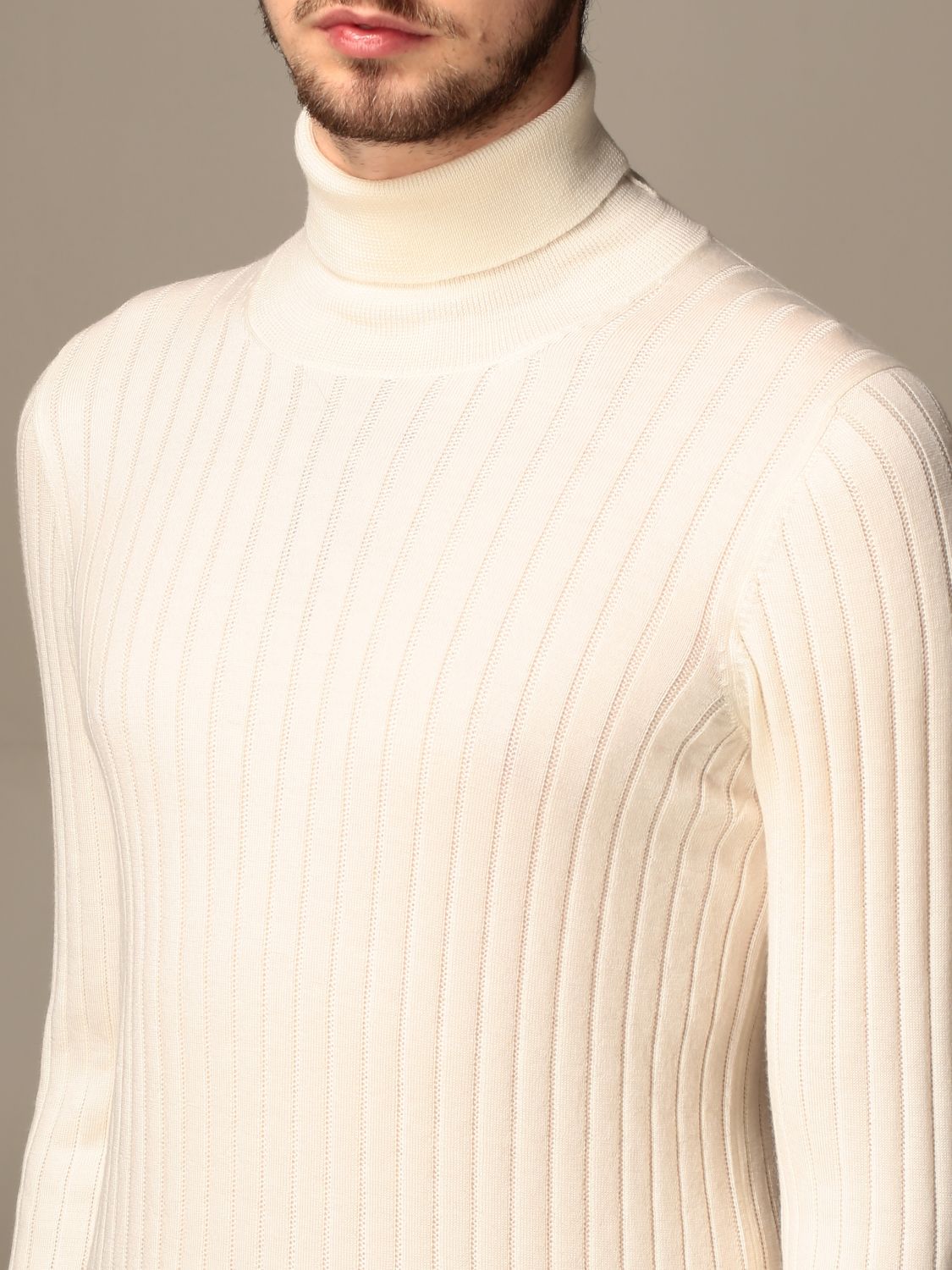 turtleneck cream