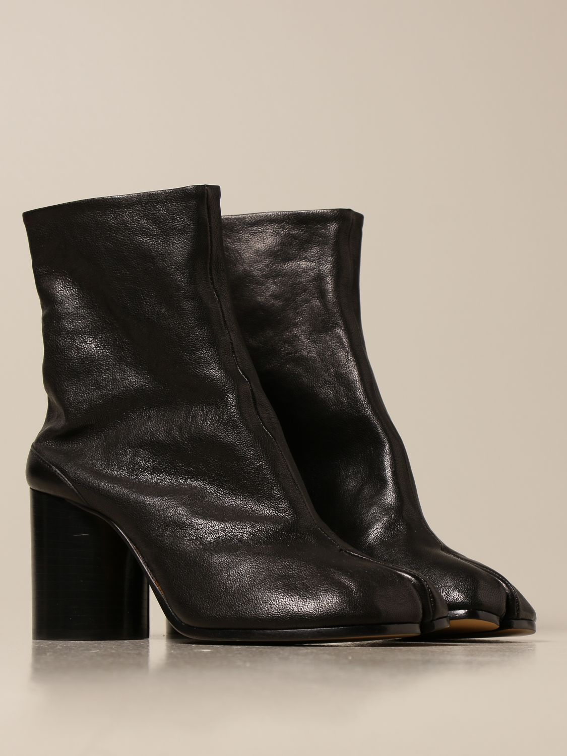 MAISON MARGIELA: Tabi split leather ankle boot | Heeled Booties Maison Margiela Women Black 2