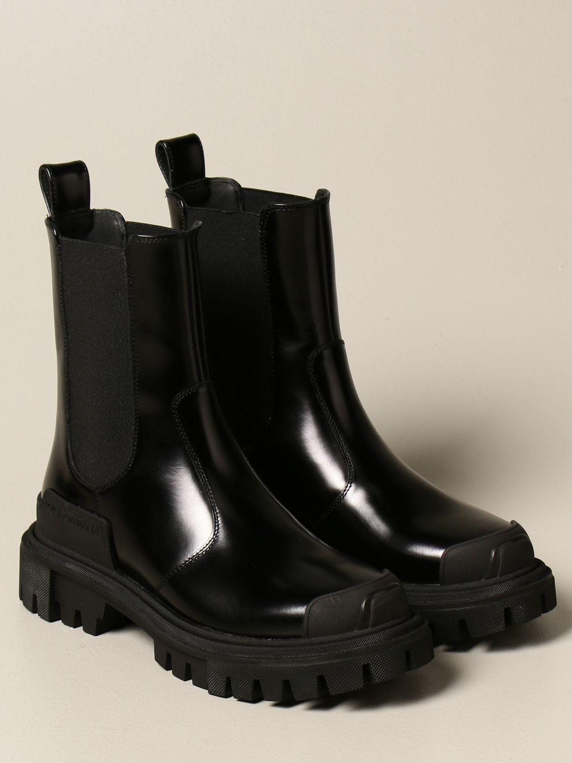 flat chelsea bootie