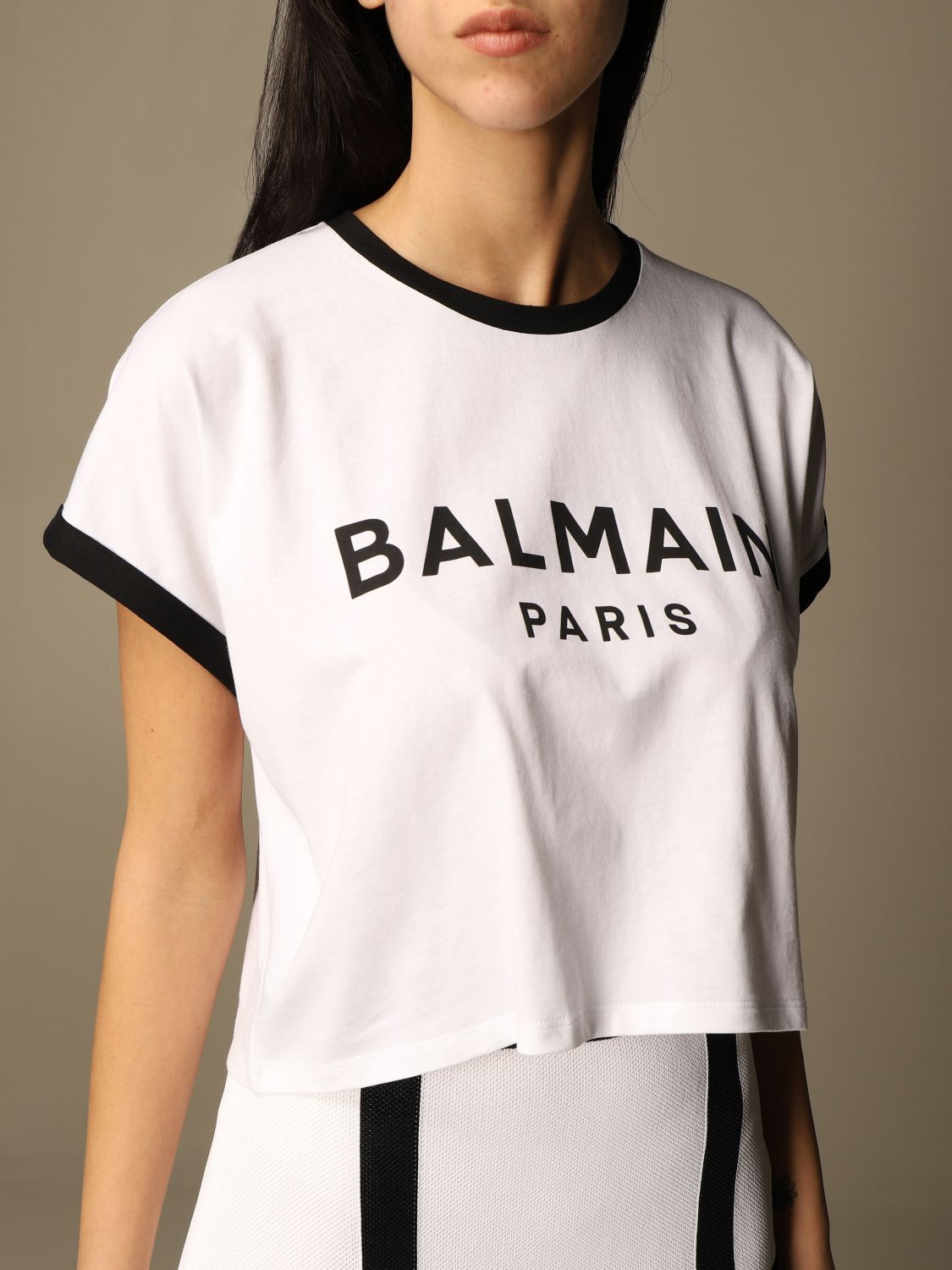 BALMAIN: cropped cotton t-shirt with logo - White | Balmain t-shirt ...