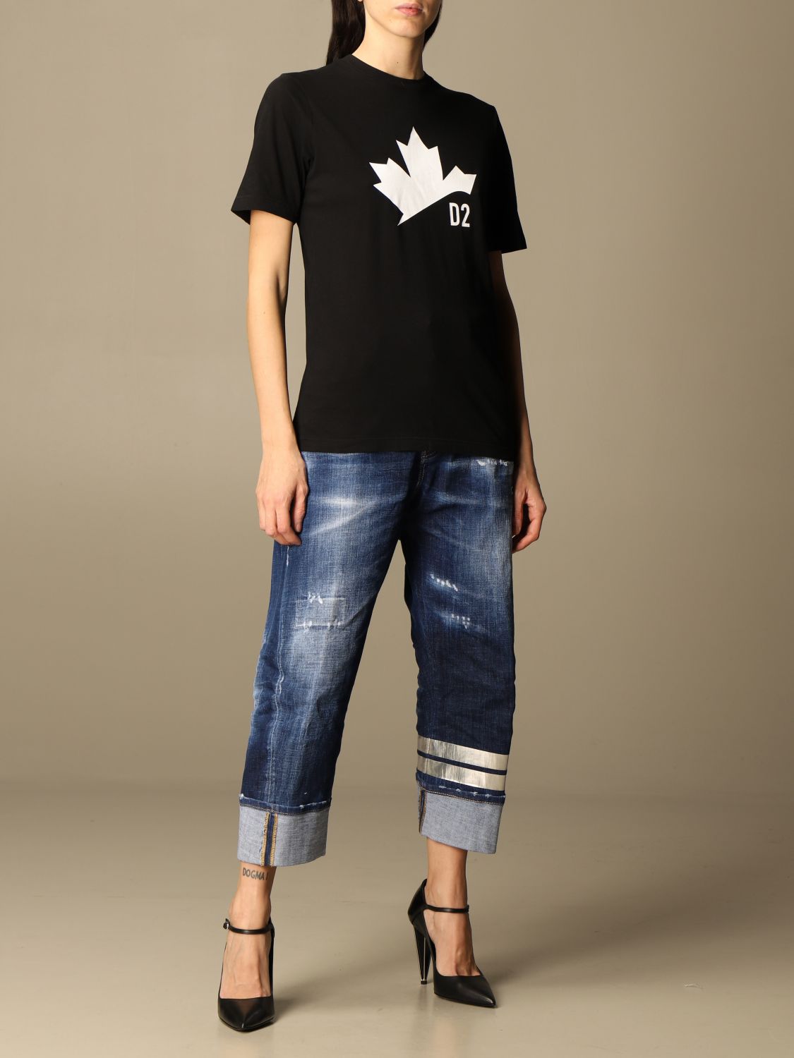 DSQUARED2: cotton T-shirt with maple leaf logo - Black | Dsquared2